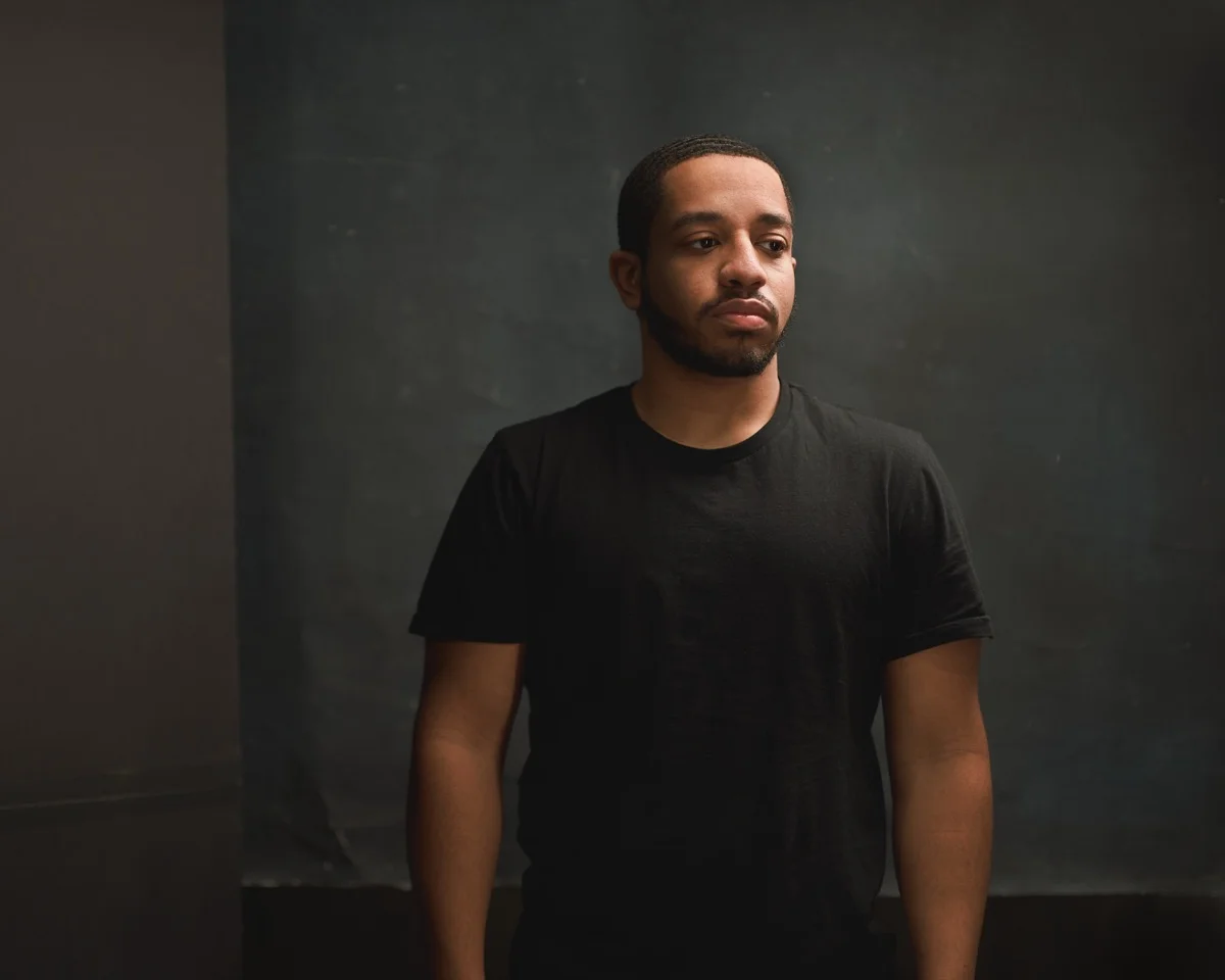 Dating profile photo session - casual relaxed portrait Philadelphia studio