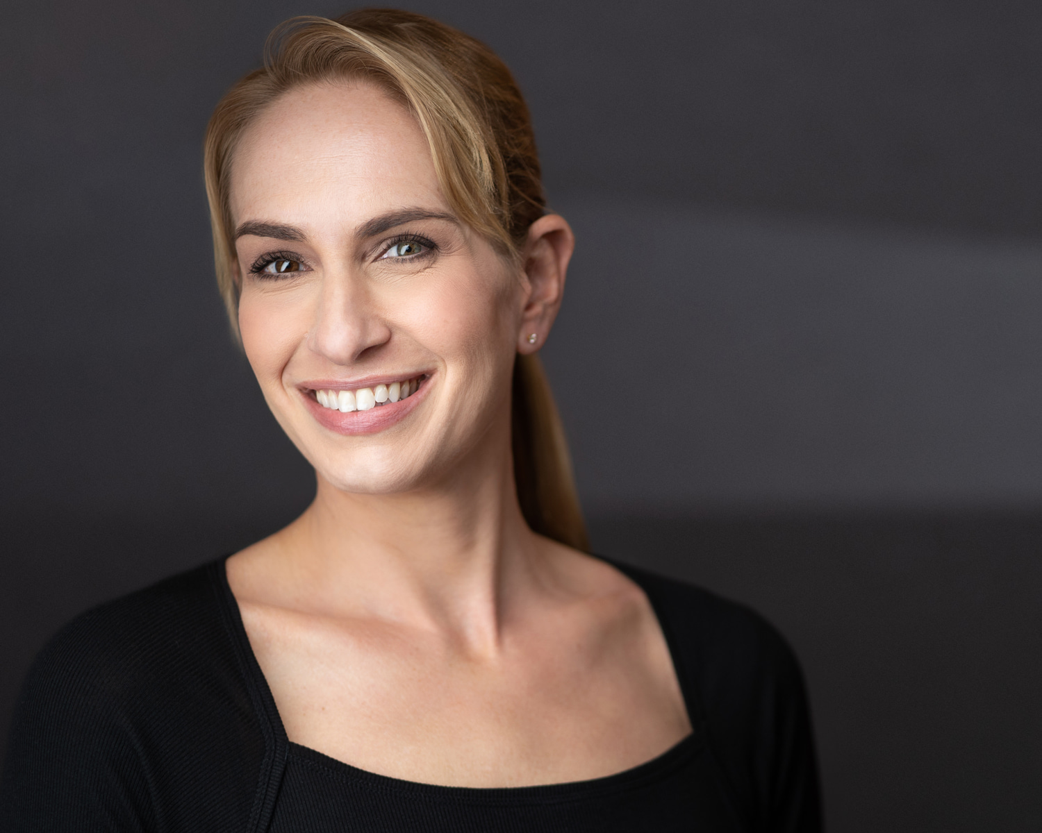 Student headshot woman smiling professional Philadelphia rates